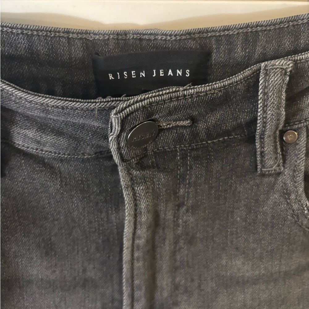 Edgy Black Distressed Women's Skinny Jeans - Picture 3 of 3